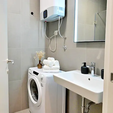 Luxury 17 Apartment *