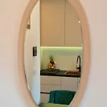 Luxury 17 Apartment