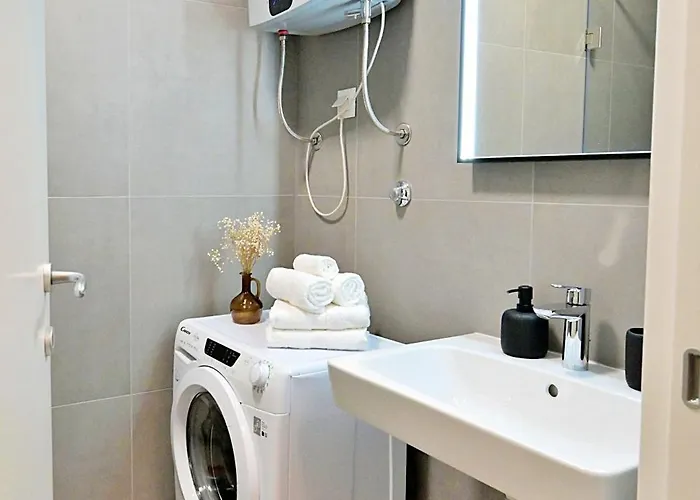 Luxury 17 아파트 *